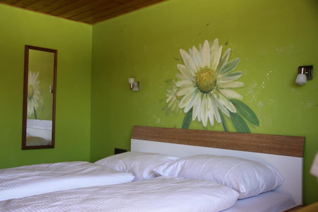 Katharinahof Ferienpension Sibratsgfall Номер фото